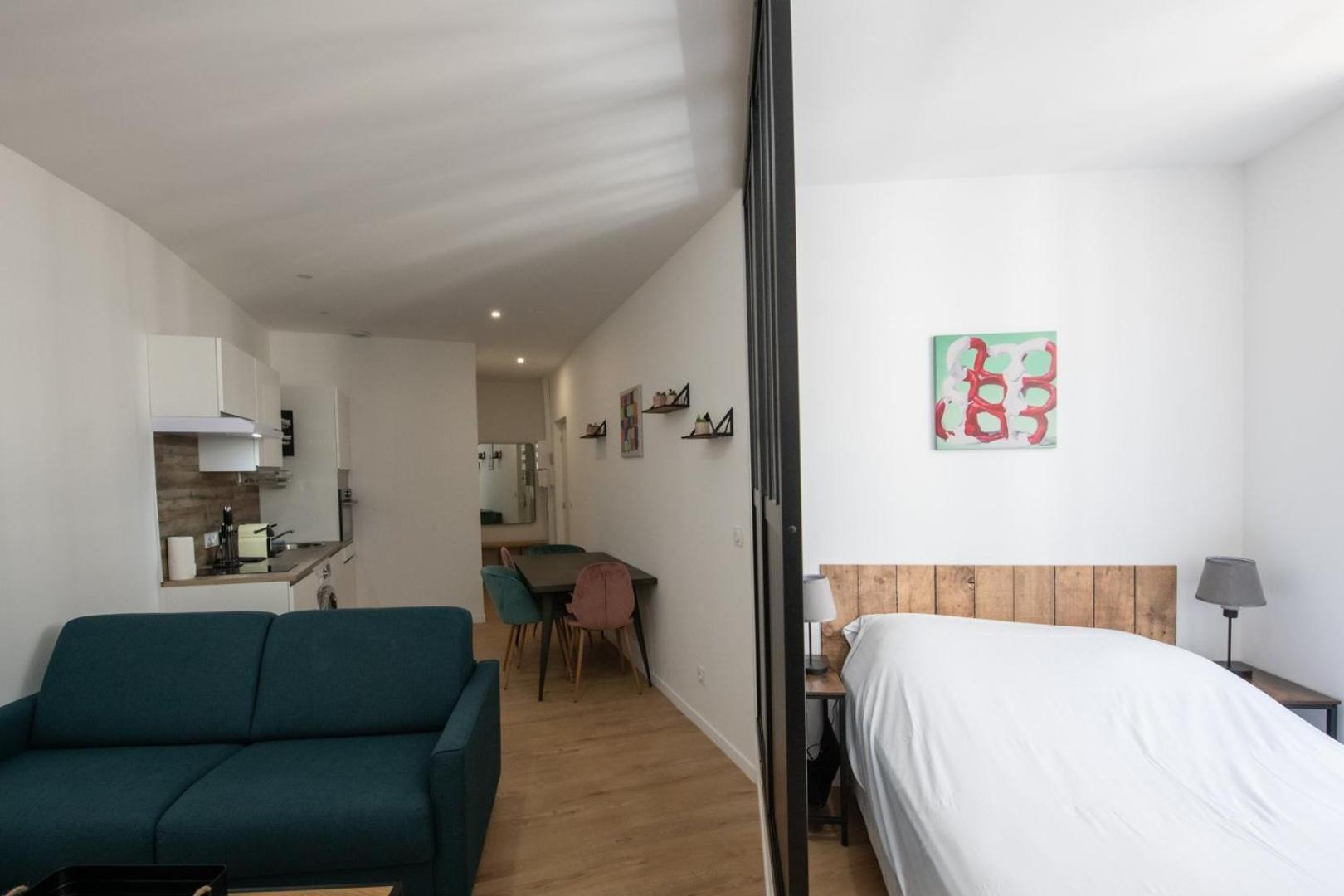 L'Arty - Tres Joli Studio Moderne Place Valmy Лион Экстерьер фото