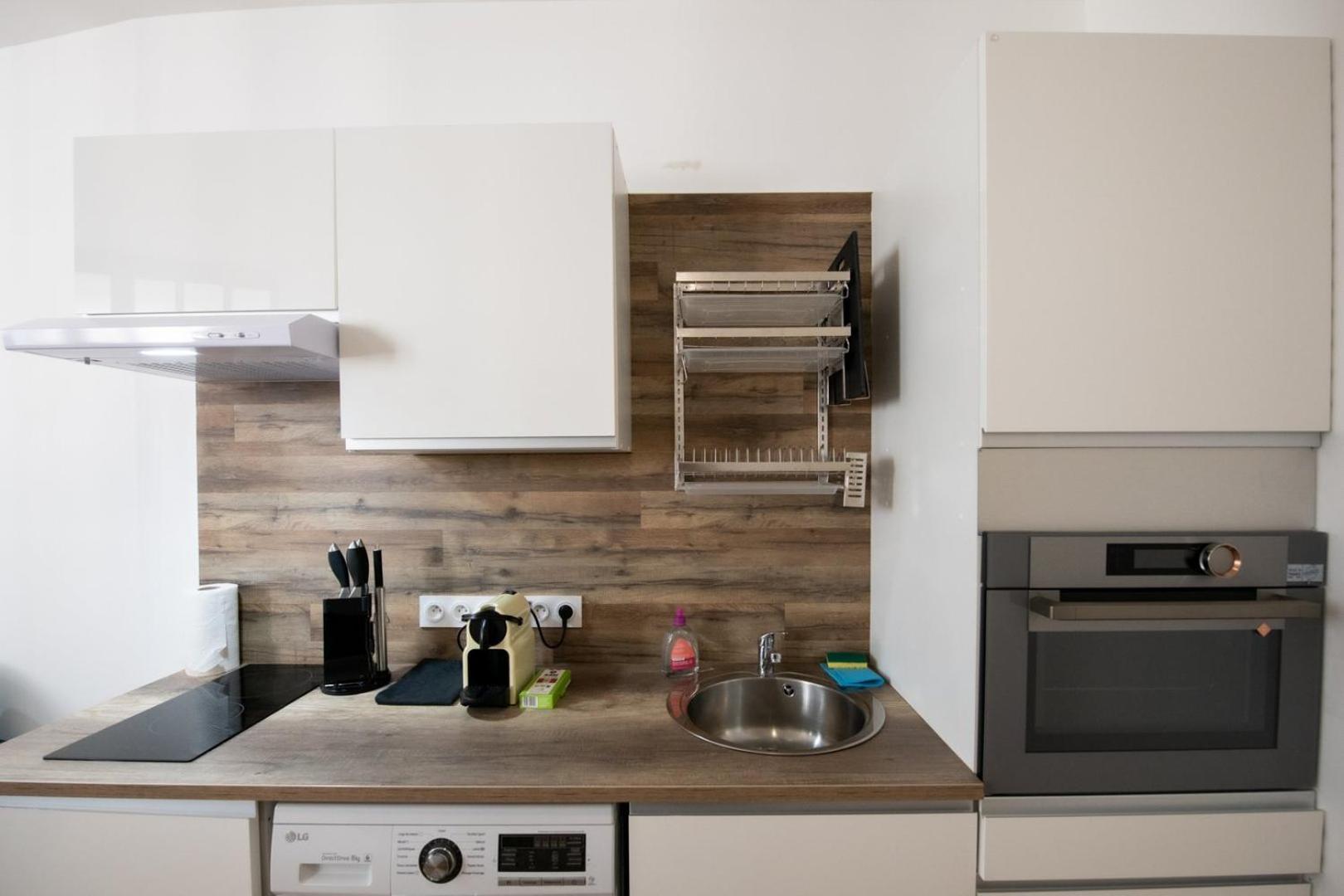 L'Arty - Tres Joli Studio Moderne Place Valmy Лион Экстерьер фото